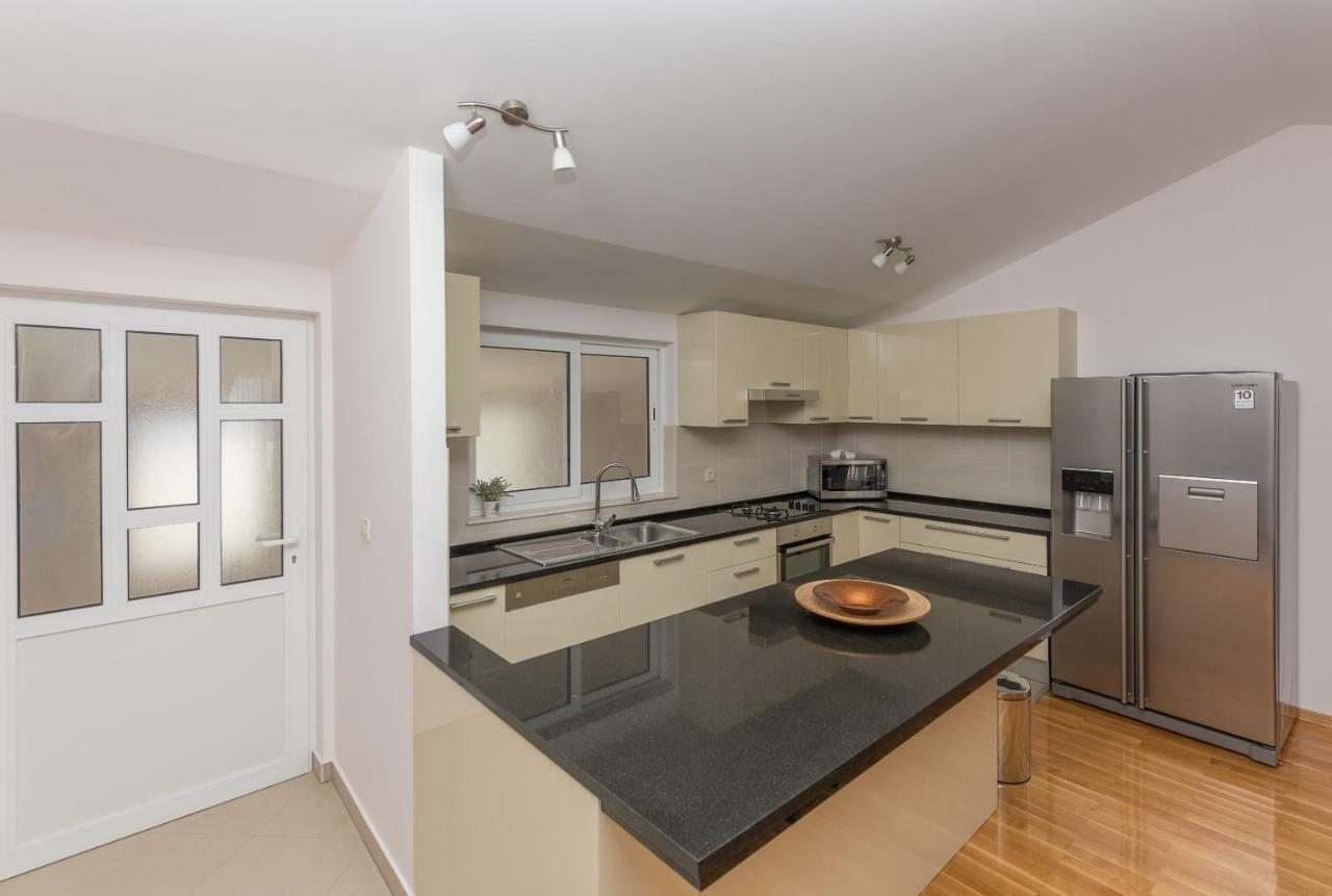 Apartments Naja Makarska Dış mekan fotoğraf