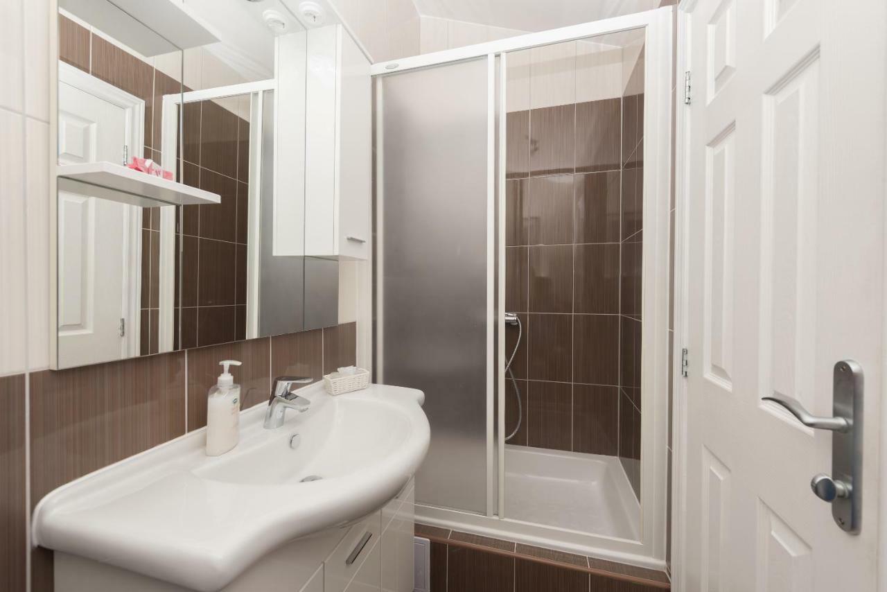 Apartments Naja Makarska Dış mekan fotoğraf