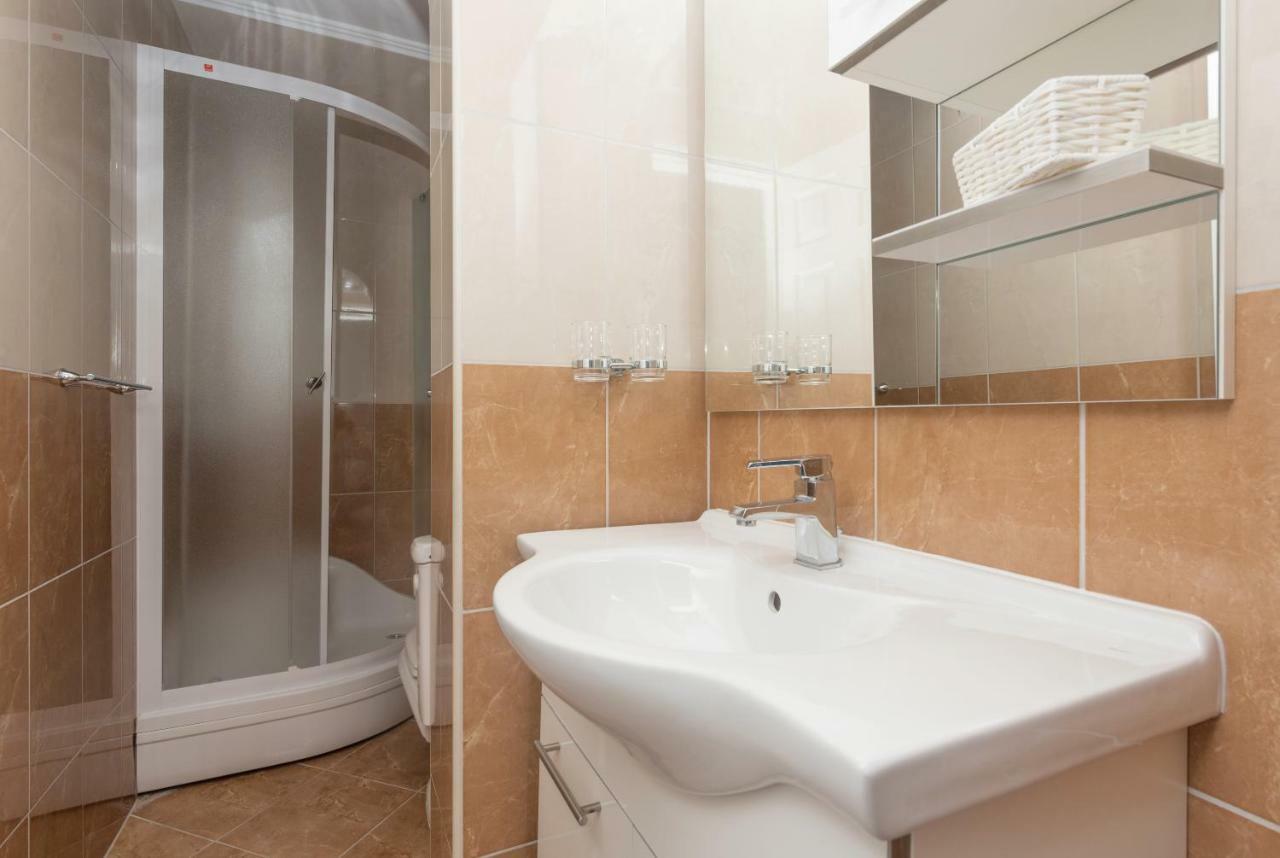Apartments Naja Makarska Dış mekan fotoğraf
